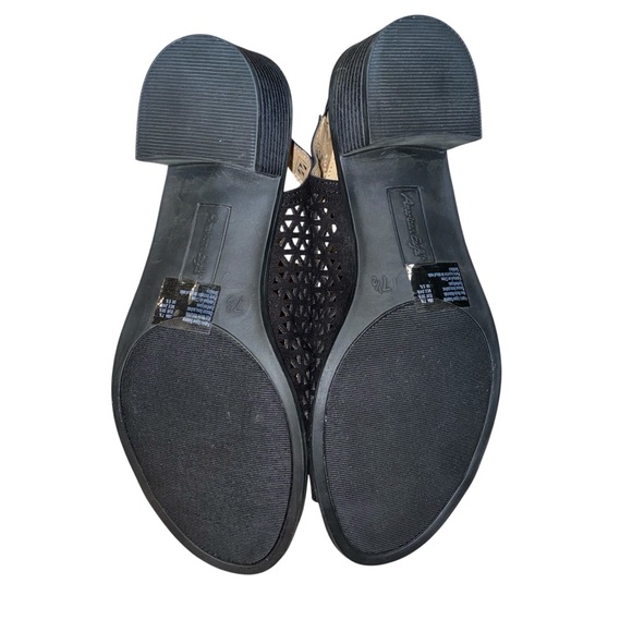 American Eagle Outfitters Black Open-Toe Block Heel Sandals - Picture 7 of 13